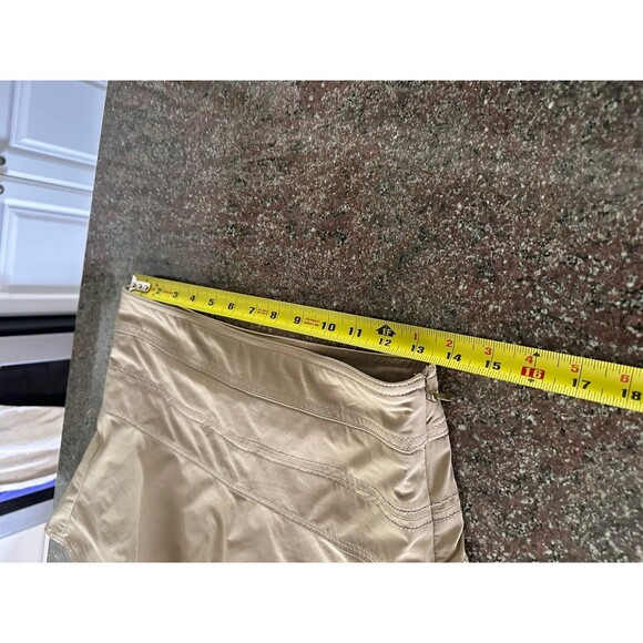 Athleta Soho Skort, Abalone tan  SIZE 4       v/70026462 back phone pocket zpper - Picture 10 of 11